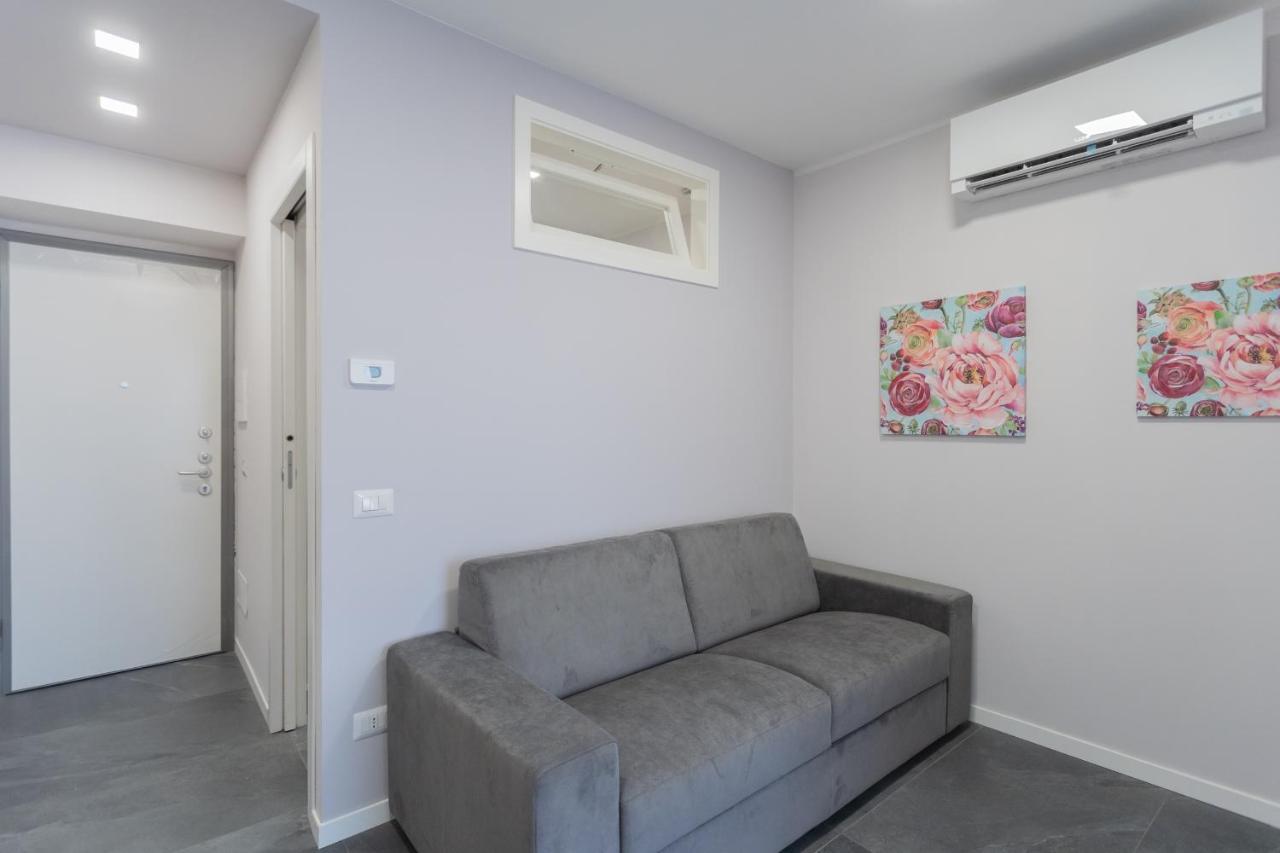 Sant'Agostino Apartments By Rent All コモ エクステリア 写真