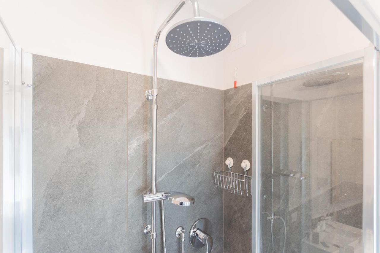 Sant'Agostino Apartments By Rent All コモ エクステリア 写真