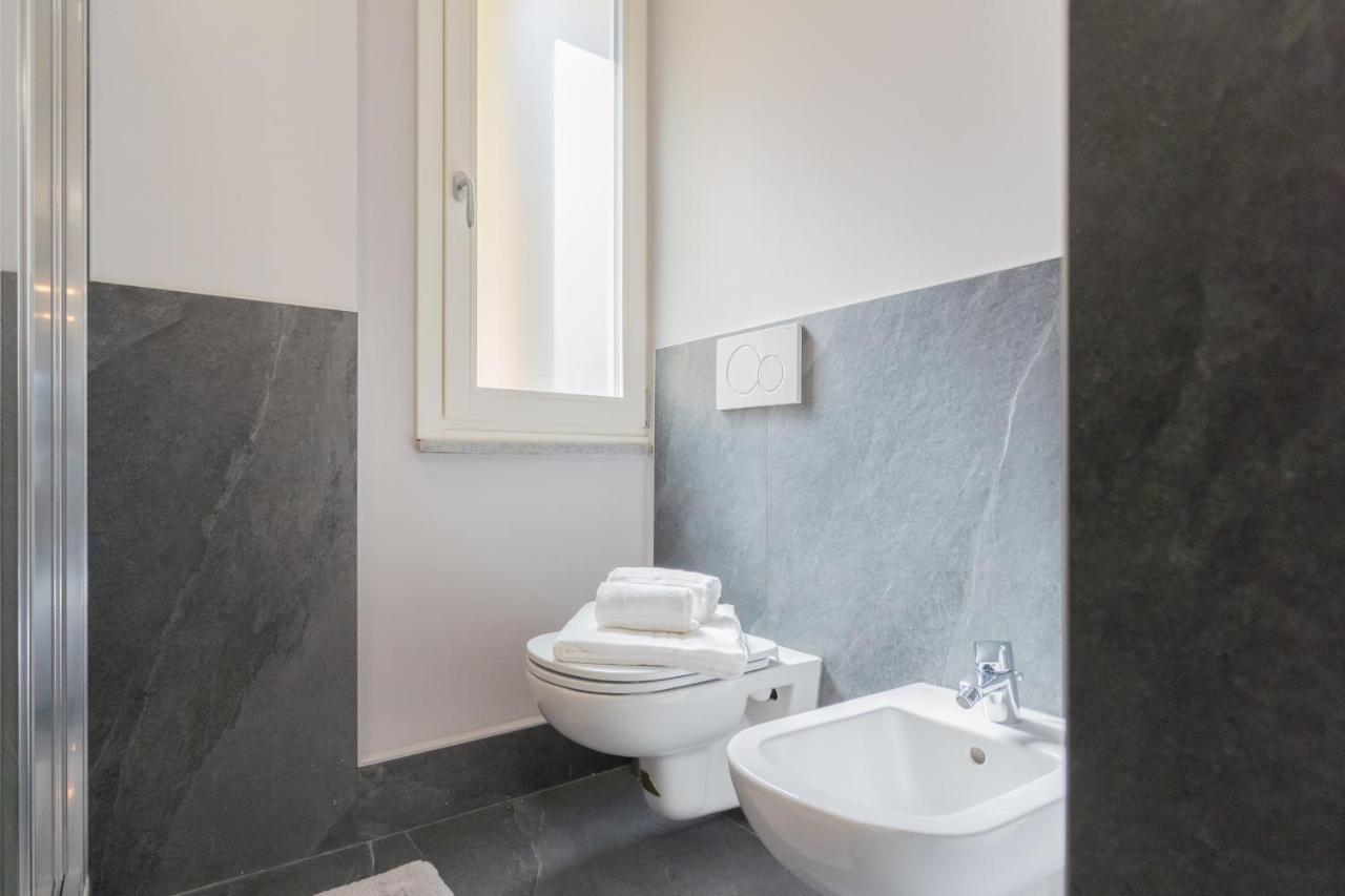 Sant'Agostino Apartments By Rent All コモ エクステリア 写真