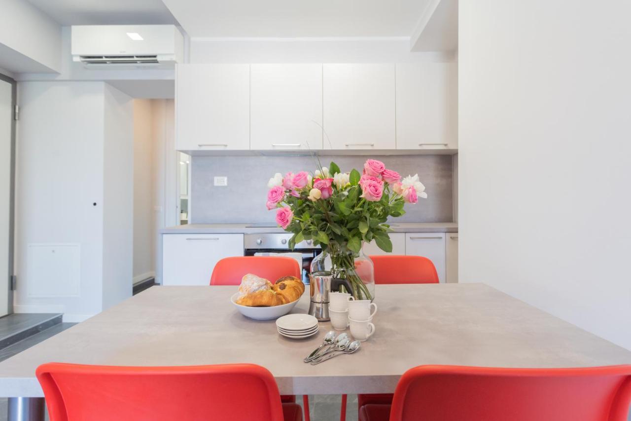 Sant'Agostino Apartments By Rent All コモ エクステリア 写真